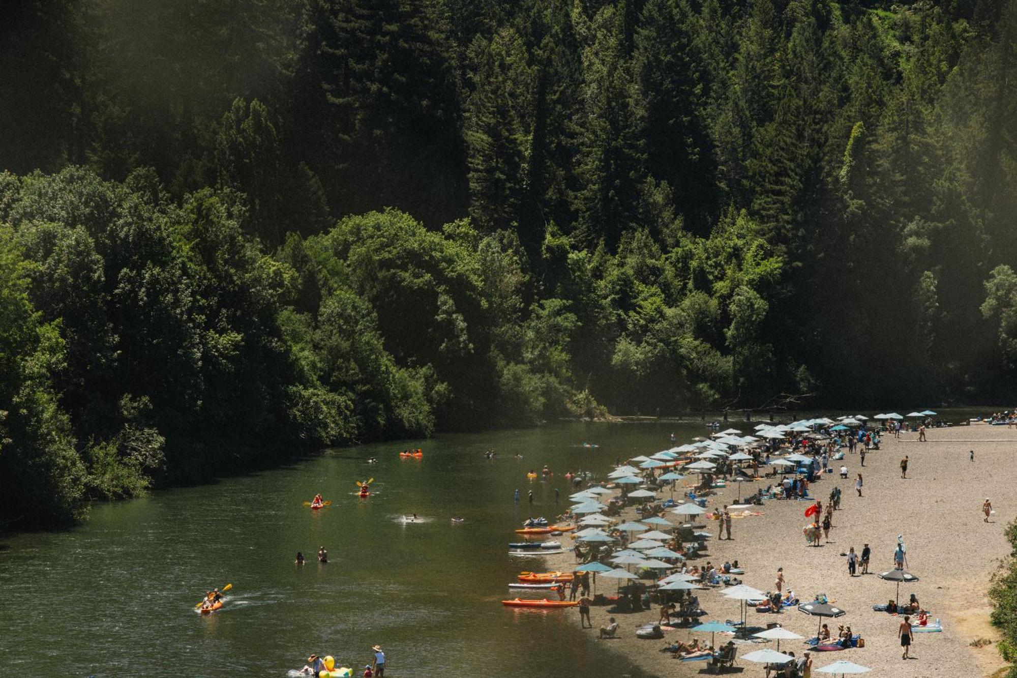 Johnson'S Beach Cabins And Campground Guerneville Exterior photo