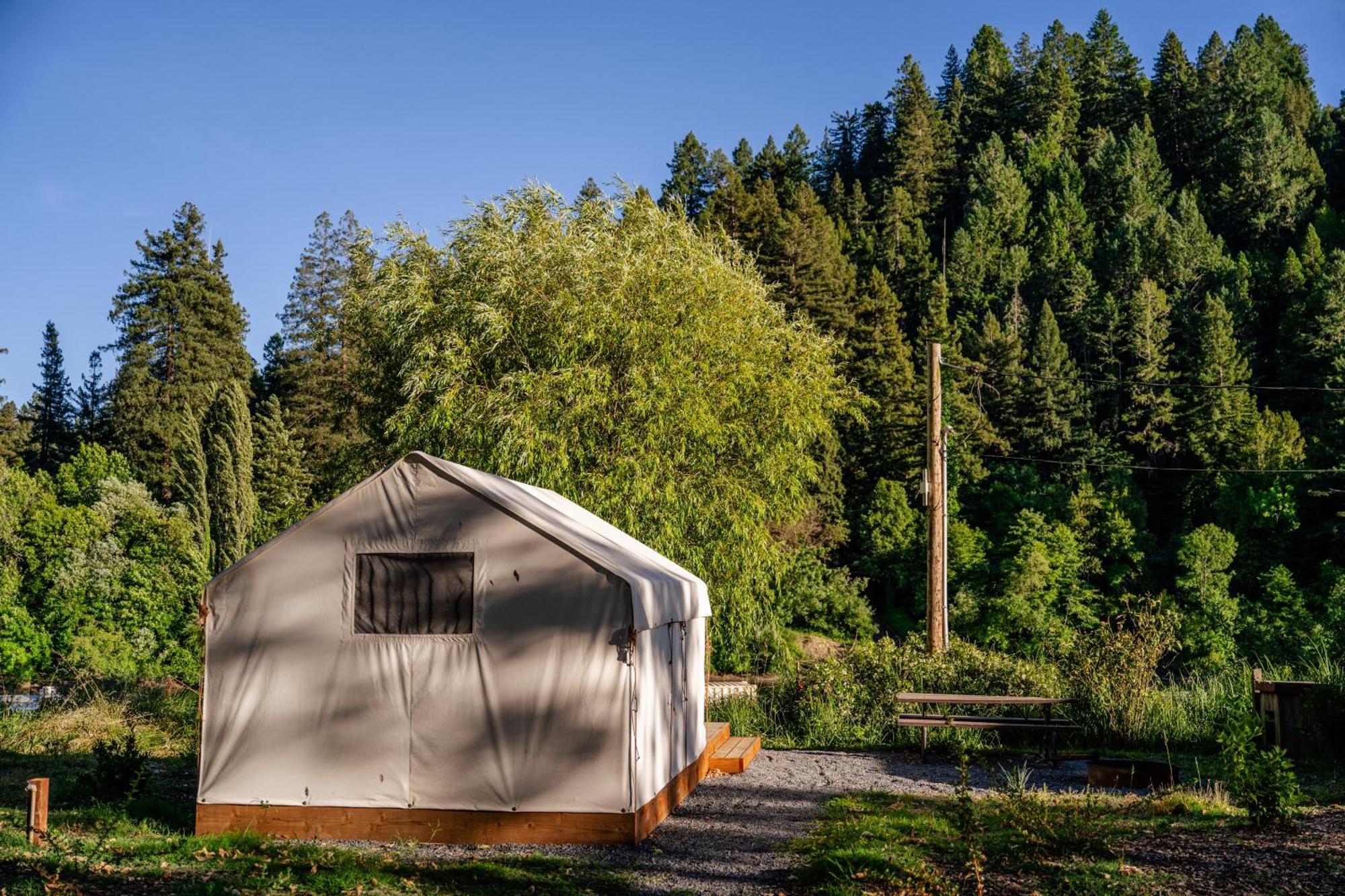 Johnson'S Beach Cabins And Campground Guerneville Exterior photo